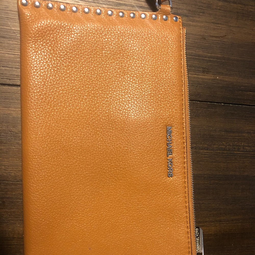 Michael Kors light brown leather wristlet